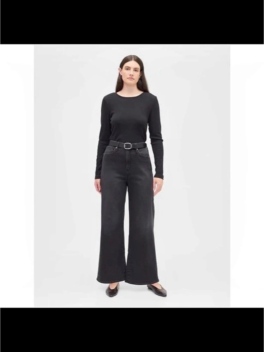 GAP High Rise Wide-Leg Sweatpant Jeans in Washed Black Size 8/29 Short Like New - Picture 3 of 6